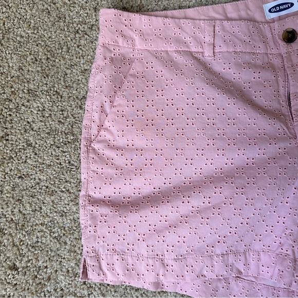 EUC Old Navy Mid-Rise Everyday Pink Eyelet Shorts - Picture 3 of 8